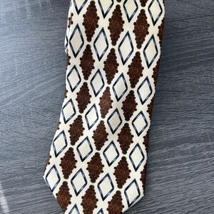 LANVIN Paris ~ Cream/Brown Men's 100% Silk Neck Tie 58 X 3.75 Inches